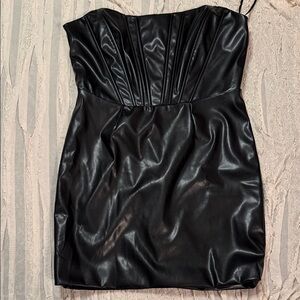 Forever 21 Black Strapless Dress